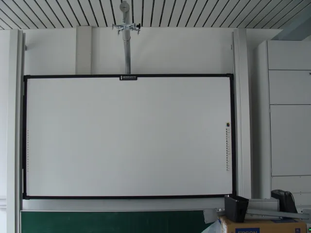 Interaktive Tafel mit Beamer